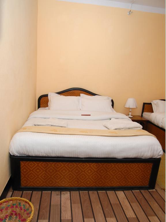 Elbrus Home Kathmandu Bagian luar foto