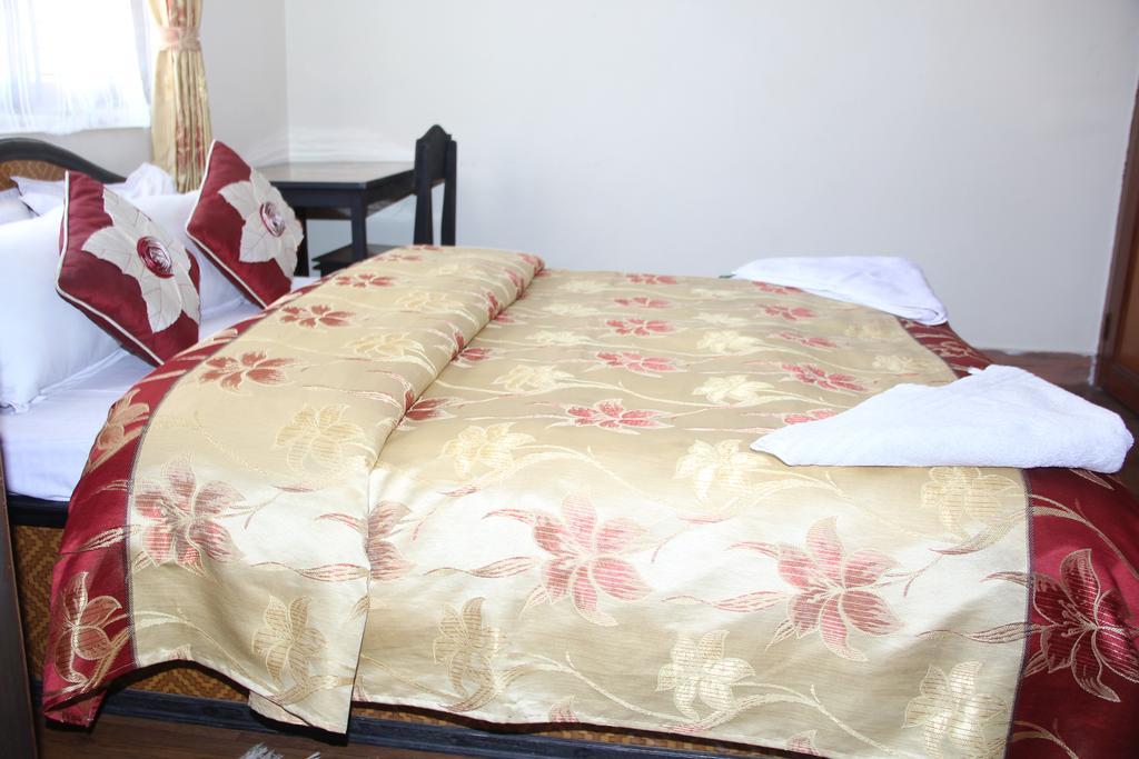 Elbrus Home Kathmandu Bagian luar foto