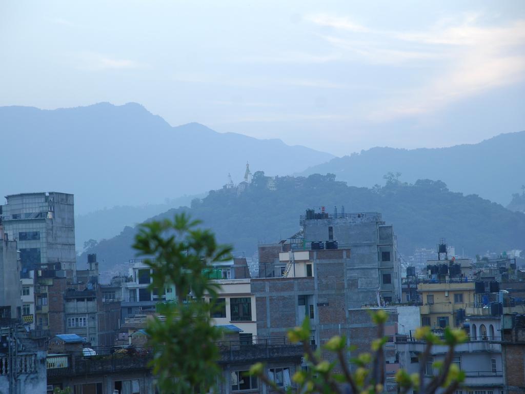 Elbrus Home Kathmandu Bagian luar foto